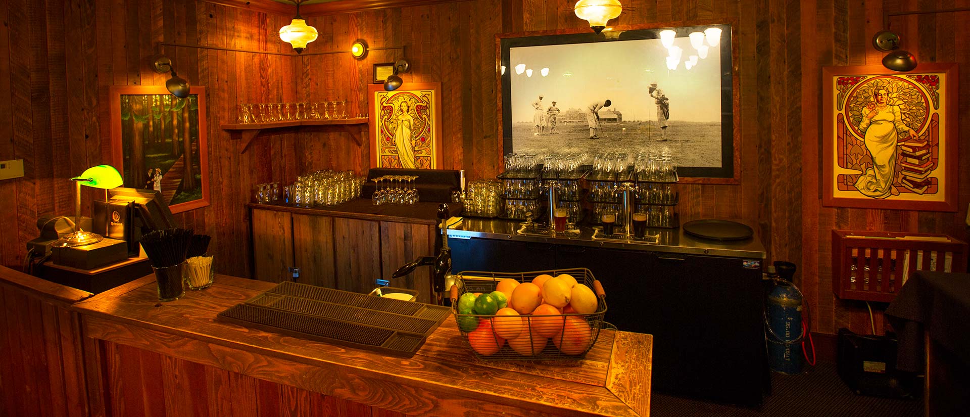 Gearhart Hotel Pot Bunker Bar McMenamins